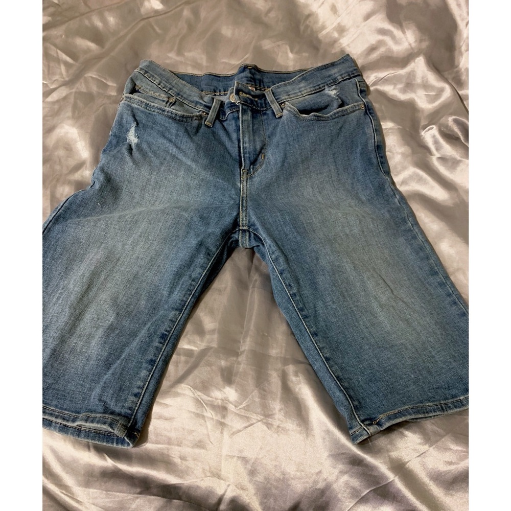 Levi’s Bermuda shorts, blue jean, distressed